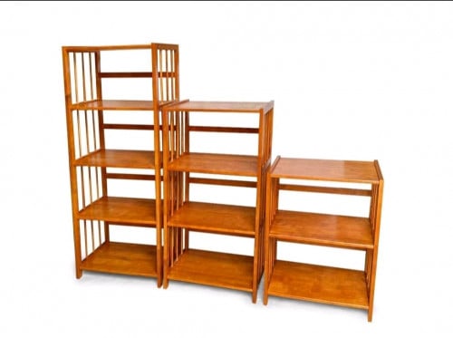 ធ្នើធំដាក់សម្ភារះ