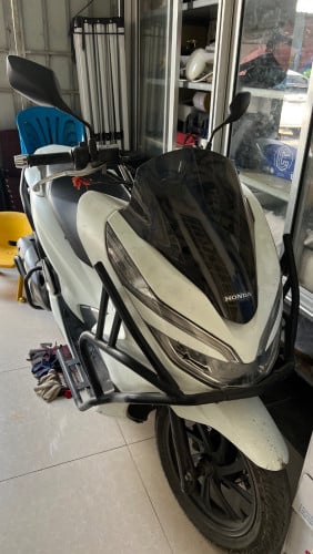 ម្ចាស់នៅស្រុកក្រៅអត់មានអ្នជិះទុកចោល