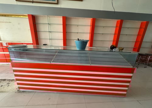 ទូ​ លក់ទូរសព្ទ័ដៃ