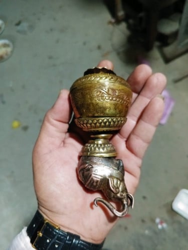 សុខសប្បាយហេងៗនៅមើលឃើញនៅក្នុងរូប