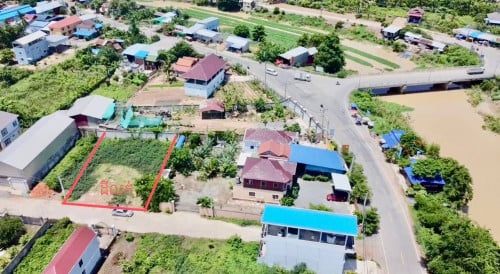 ដីលក់ក្បែរព្រែកហូរ ល្អសំរាប់ធ្វើផ្ទះលំហែរ