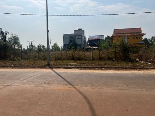 ដីលក់បន្ទាន់ ក្រោយបុរីរដ្ឋបាល ខេត្តសៀមរាប