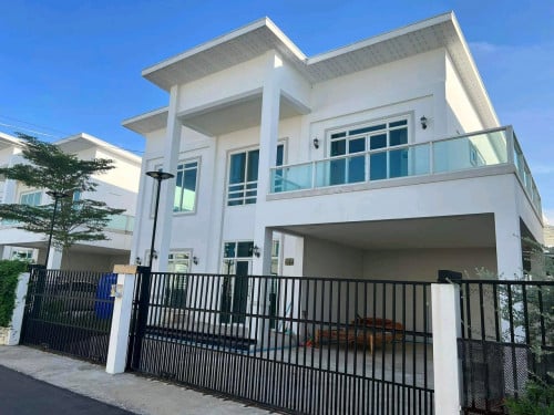 ផ្ទះលក់បន្ទាន់ តម្លៃក្រោមទីផ្សារ (99,500$)