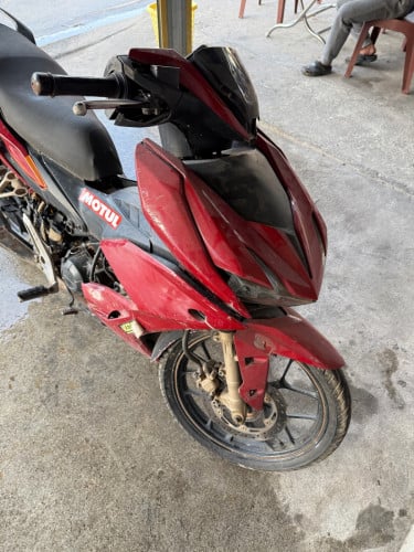 លក់ម៉ូតូ2គ្រឿង