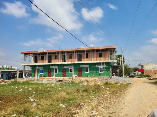 ដីលក់បន្ទាន់តម្លៃទាបជាងផ្សារមាន4ឡូតិ៍ជាប់គ្នា(១ឡូត្តិ៍100ម21=26000ដុល្លា) អាចប្រកបអាជីវកម្មបាន