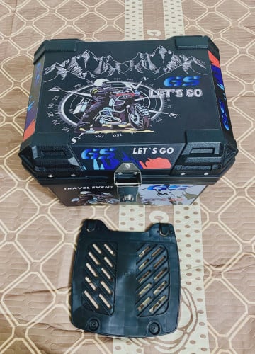 លក់ធុងជ័រ 45Lថ្មី 25$