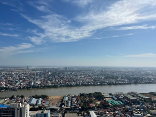 ខុនដូជាន់ទី 50 3បន្ទប់គេង