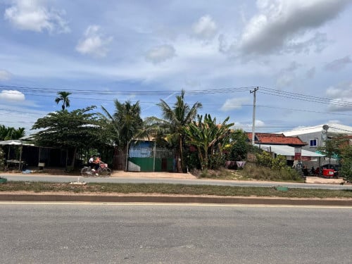 ដីដាក់លក់លើផ្លូវ6A (ជិតស្ពាន14)