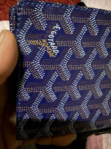 ចង់លក់ GOYARD កាបូបកាត់ស្បែកសុីន ធានា