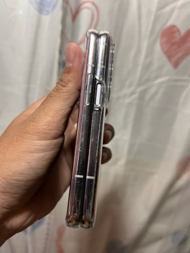 នៅប្រើបានខូចក្នុង sim2 256g បែកខ្នងដំនើរការទាំងអស់