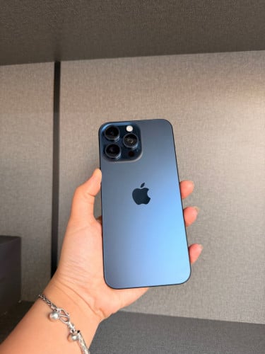 15 Pro Max 256G Blue ZA 99%