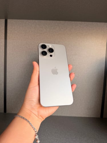 15 Pro Max 256G ZA Natural 99%