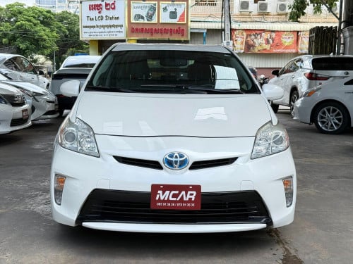 2014 Toyota Prius Option 4