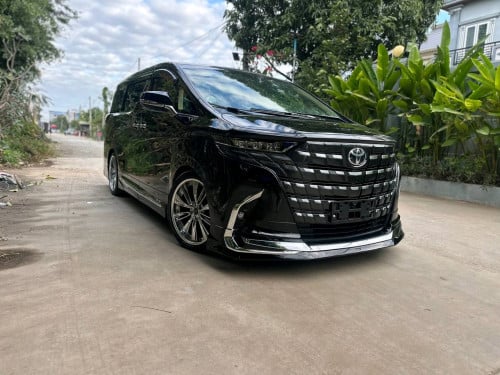 Alphad 2016 Hybrid Up 2025 ឡានស្អាត អត់បុកប៉ះ ថ្មីណាស់