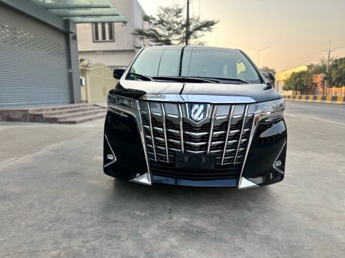 Alphard 2018 Hybrid Full option ឡានថ្មីណាស់