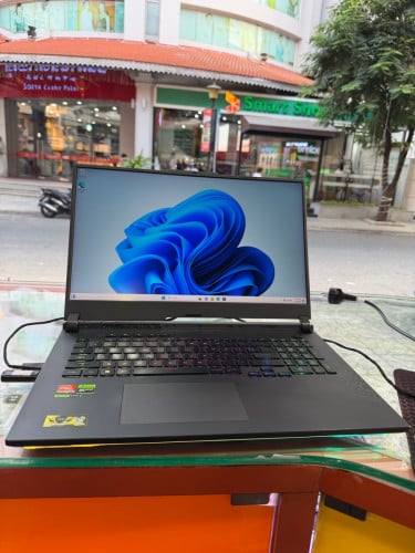 ASUs ROG strix G713PV 99%