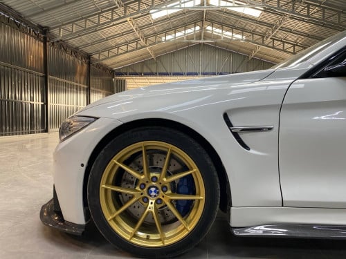 BMW M4 2015 ក្រដាសពន្ធ