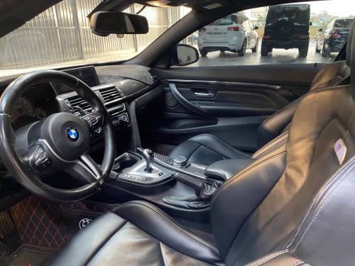 BMW M4 2015 ក្រដាសពន្ធ