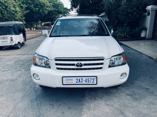 HLD Limited 2001 full ក្នុងលឿង បើកដំបូល ឡើង2004រួច ឡានសាណុំ អត់បុកប៉ះ យកទៅប្រើតែម្តង