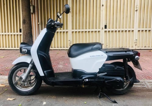 Honda benly ,50cc , year2011, 570$.  Have id card