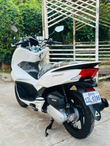 Honda PCX 017 ជប៉ុនសុទ្ធ125cc ម៉ាសុីនតាន់ហាប់នែនស្ងាត់ជិះស្រួលស្ទះខ្លាំងមិនលាន់មិនហុយមានពន្ធកាតគ្រឺ