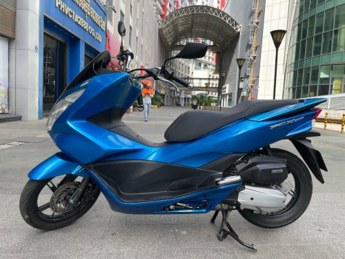 Honda Pcx150cc 2016 ស្មាតឃី New98%មានពន្ធកាតគ្រីស្លាកលេខ
