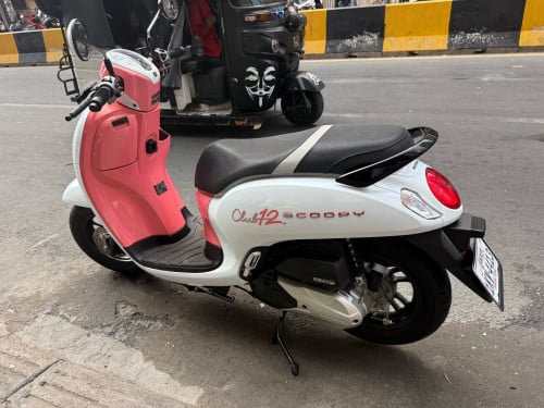 Honda scooyi