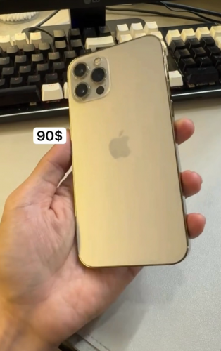 iPhone 12 មួយទឹកក្នុងស្រុក LL/A  តំល្លៃរលក់90$