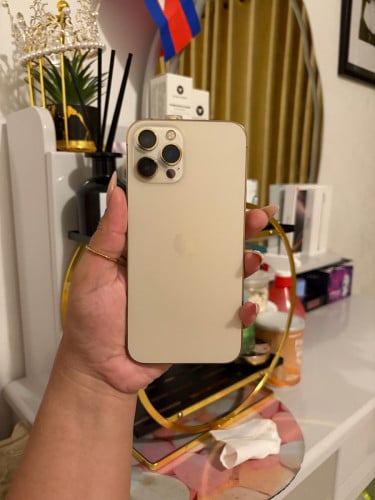 iPhone 12 Pro Max 256g សានុំណែនថ្ម73%តួរ98%