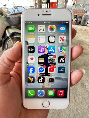 iPhone 8 តូច ស្អាតហ្សីនណែន ជាប់ប្រើបាន