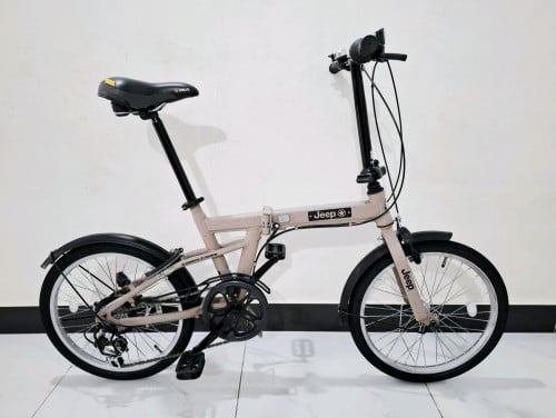 JEEP ជជុះជប៉ុនមិនទាន់ប្រើនៅស្រុកខ្មែរ