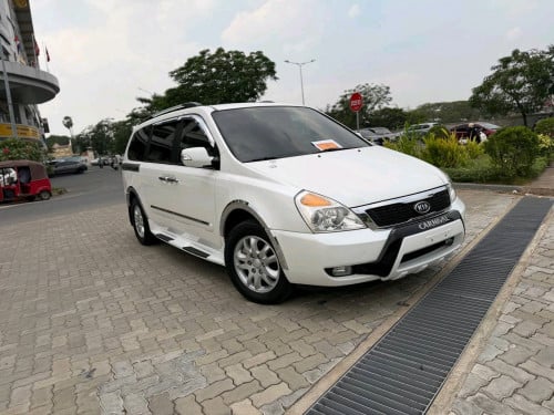 Kia Carnival 2012full option