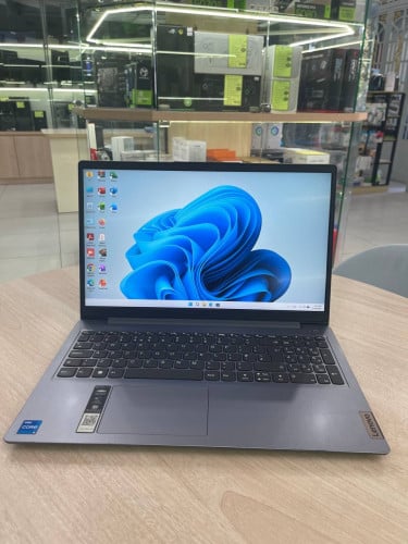 Lenovo IdeaPad 3 CPU i5-12th l RAM 8GB l SSD 256GB l Sreen FHD 15.6" (Second Hand)