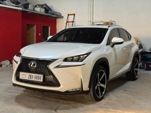 Lexus NX200T 2015 ឡានស្អាត ថ្នាំហ្សុីនមួយជ៉ំ