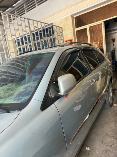 Lexus RX330 full  green color (ផ្សែងបារី)