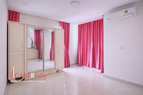 Link Villa LA For Rent In Borey Peng Huoth Beoung Snor