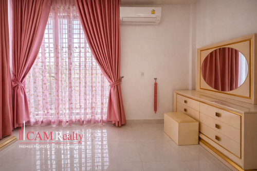 Link Villa LA For Rent In Borey Peng Huoth Beoung Snor