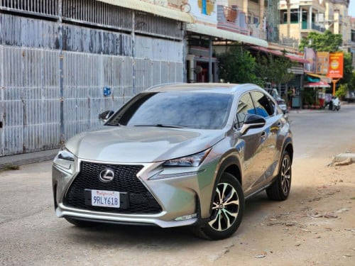 NX 200T luxury úp FSport 2015