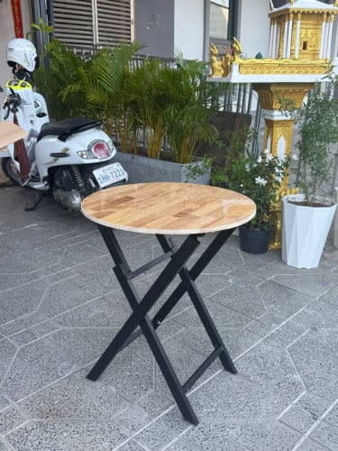 Outdoor table