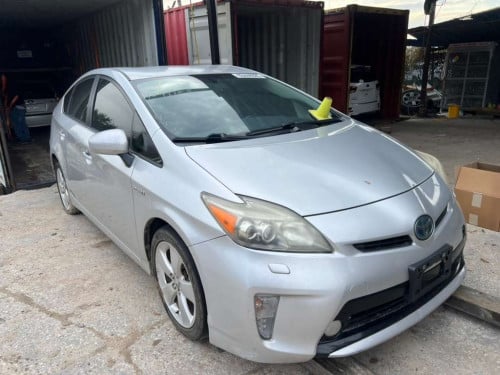 Prius 2012 Option 5 Advanced ដល់ផែ 06-03-26