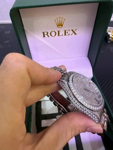 Rolex ដាំត្បូងសុះស្អាត 99% មកយកមុនបានមុន ប្រេីថ្ម