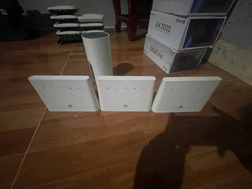 Router Huawei SIM and Wan Port