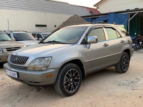 Rx300 ឆ្នាំ 99 P2 សាំង +ហ្គាស