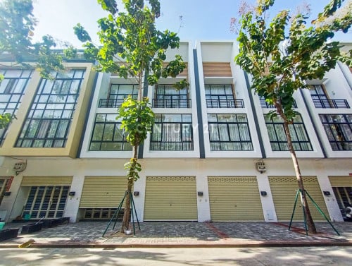 Shophouse for Rent – Borey Peng Huoth, Boeung Snor