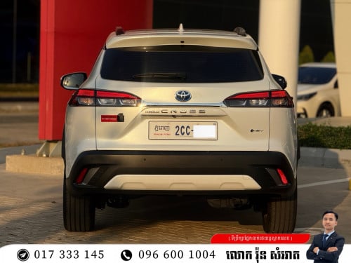 TOYOTA COROLLA CROSS HEV 2024