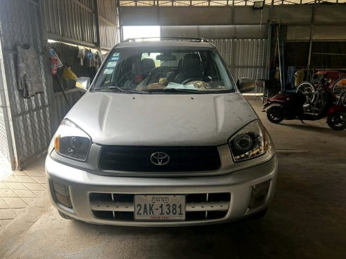 toyota rav4l 2002 7500$ចរចាប៉ុង១