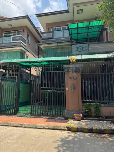 Twin Villa for rent very urgent