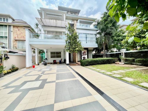 Villa for RENT! • Location: Borey PH Boueng Snor.