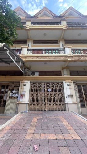 បុរីពិពភថ្មីក្រោយផ្សាររតនាផ្លាសាមានចំណូលជួលស្រាប់