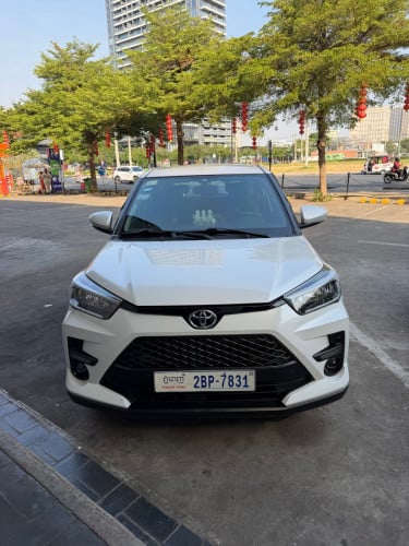 ឡាន់លក់ផ្ទាល់ខ្លួន ចង់លក់ប្តូរសេរី